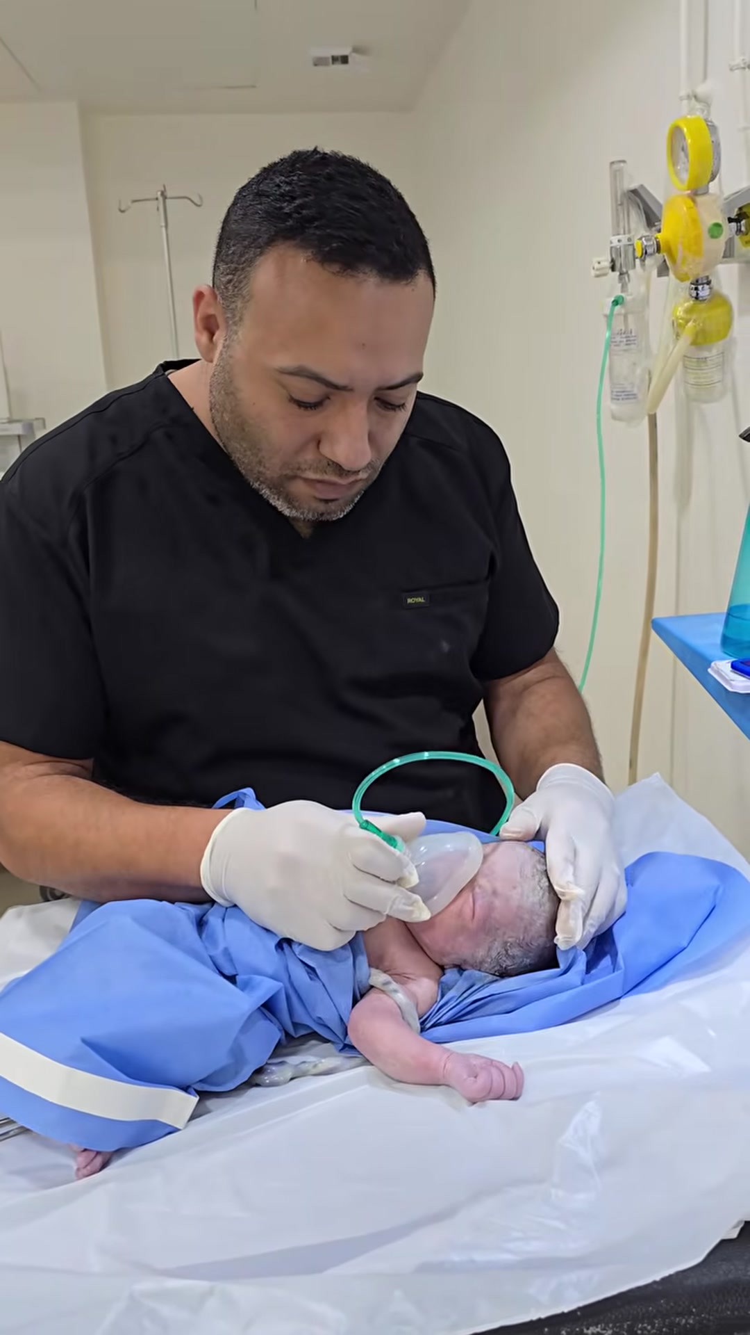 Video thumbnail for Baby born now _drislameldeh(720P_HD)