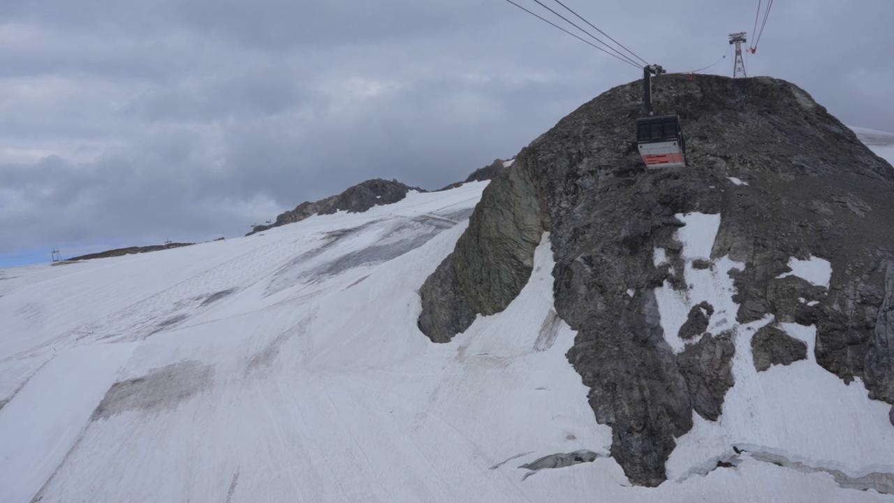 Video thumbnail for France: Glaciers in Alps and Pyrenees face record melting during western European heatwave.