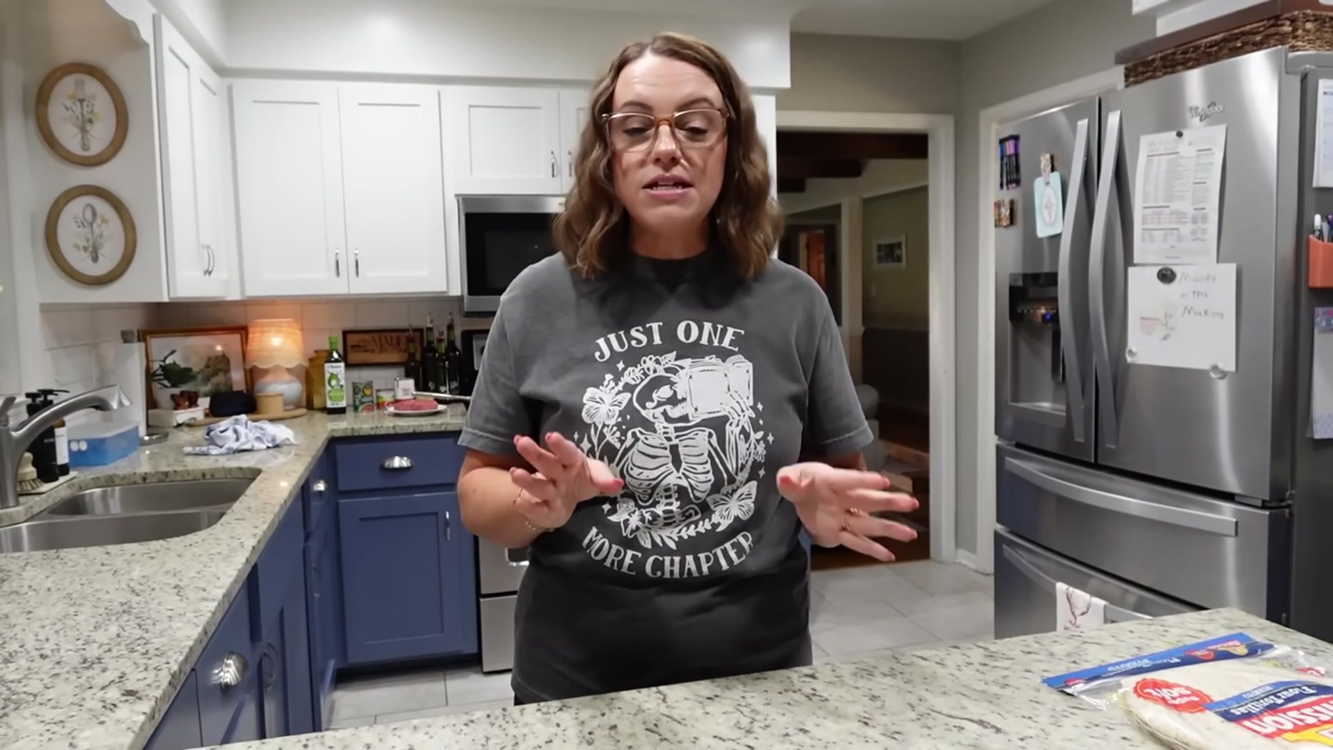 Video thumbnail for CHIMICHANGAS   Arizona   50 States  50 Plates (Ep.9)(720P HD)