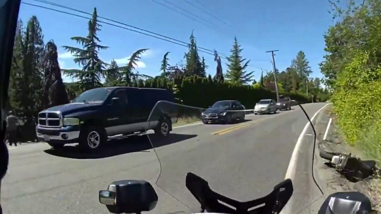 Video thumbnail for US: Motorcyclist Jumps Into Lake To Escape Police After Wild Chase.