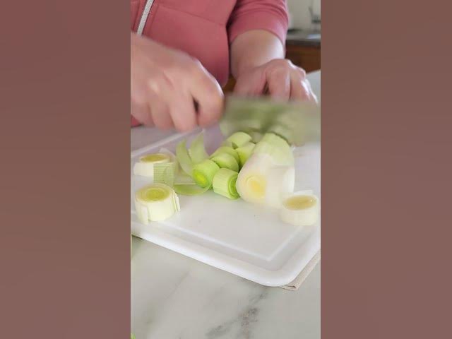 'Video thumbnail for Sopa de alho francês e abóbora na  My cook Next @MycookChannel'