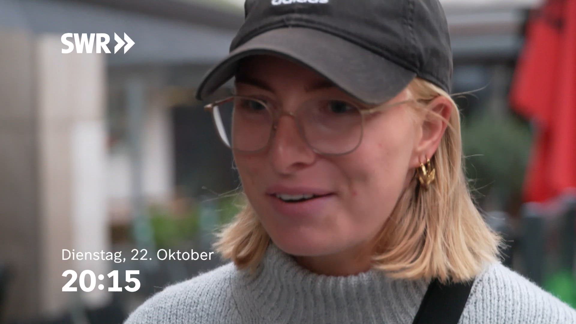 Video thumbnail for Trailer: SWR Story: "Amt am Limit - Der Staat vor dem Kollaps?"