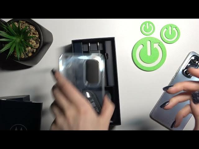 Video thumbnail for Does MOTOROLA Edge 30 Come with Case – Additional Case