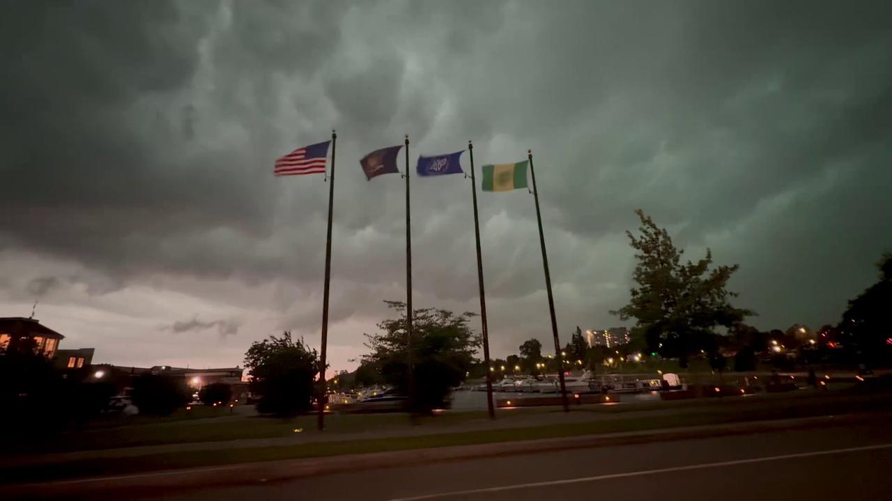 Video thumbnail for US: Massive Storm Clouds Loom Over Rochester, NY.