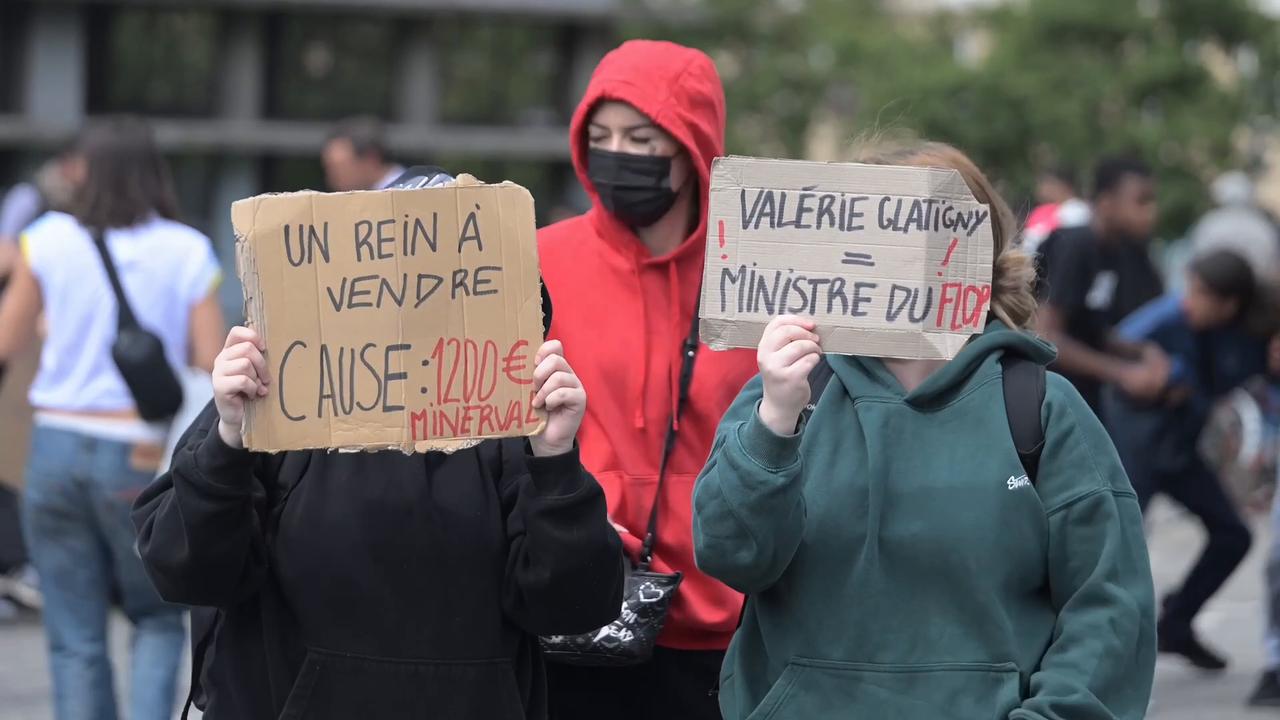 Video thumbnail for Belgium: Thousands protest new education policies in Brussels.