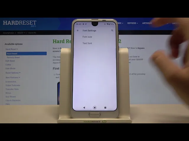 Video thumbnail for Text Size on SHARP Aquos R2 – Font Settings