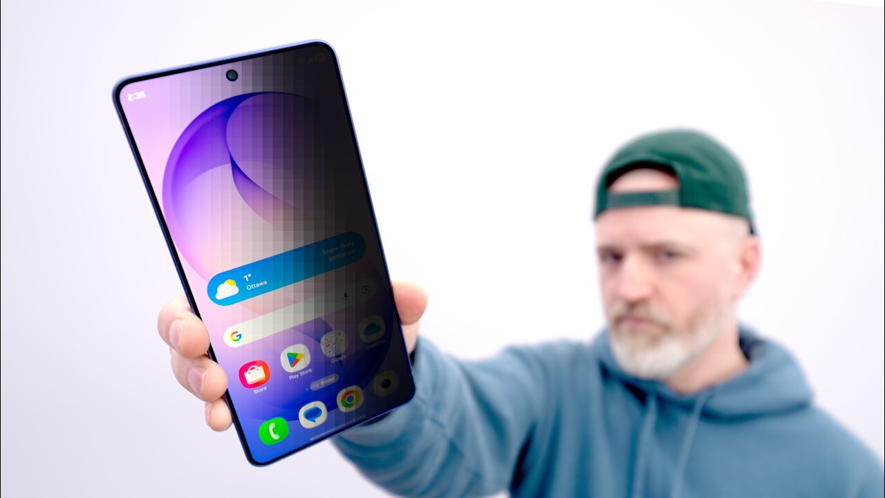 Video thumbnail for Samsung's New Secret Screen (Samsung Galaxy S26 Ultra Unboxing)