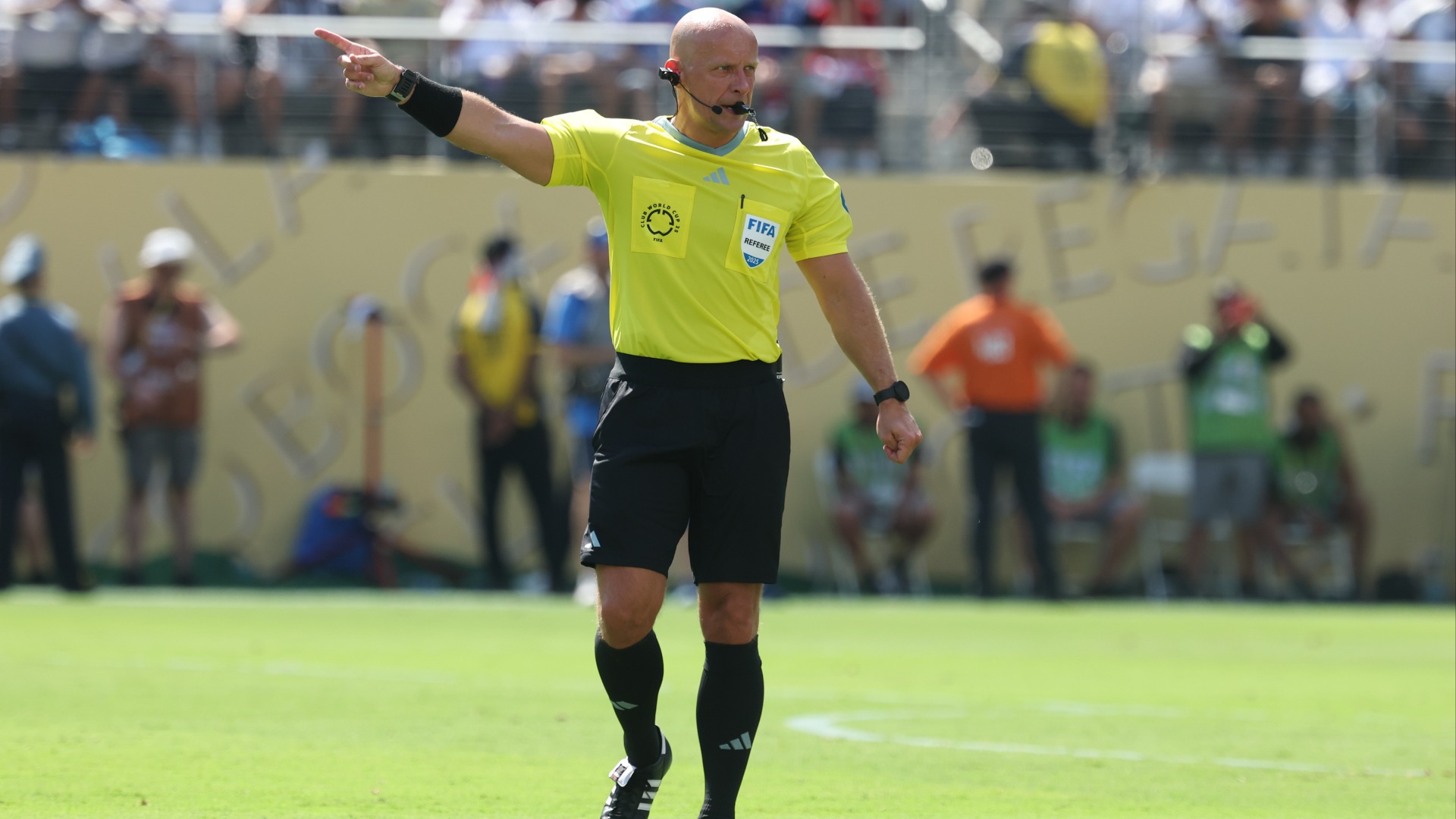Video thumbnail for Impact of Referees in Football: Historic and Modern Roles