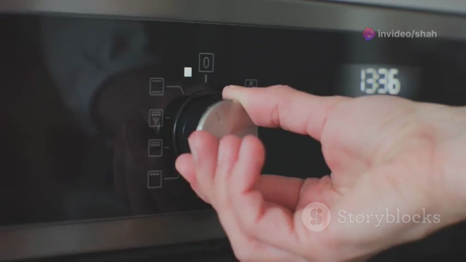 Video thumbnail for invideo-ai-480 Crispy Chip-Crusted Chicken Recipe! 2024-10-23