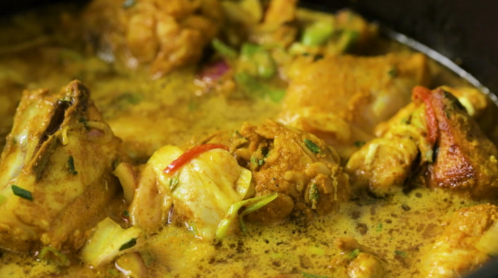Video thumbnail for Jamaican Curry Chicken