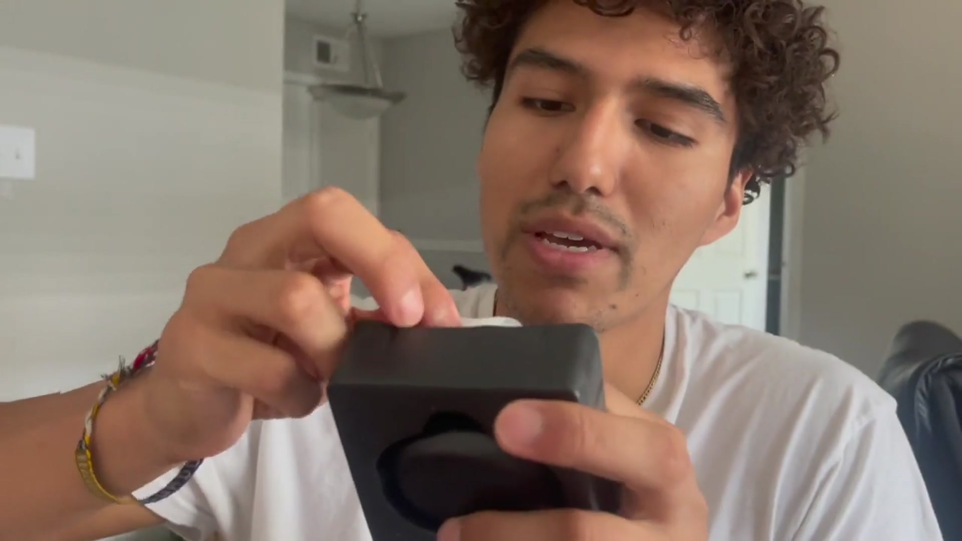 'Video thumbnail for Gsoemon Qualcomm Wireless Earbuds Review'