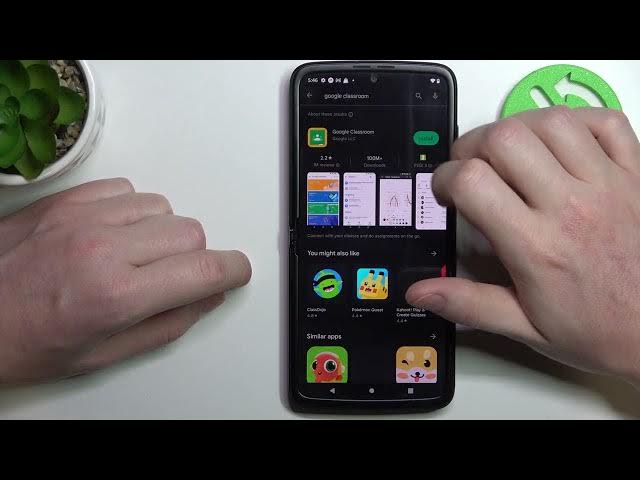 Video thumbnail for Motorola RAZR 2022 - How To Install & Join Google Classroom