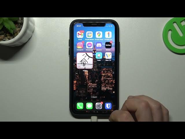 Video thumbnail for Stop Manual Contact Updating: How to Share Contacts with Airdrop on Apple Devices!