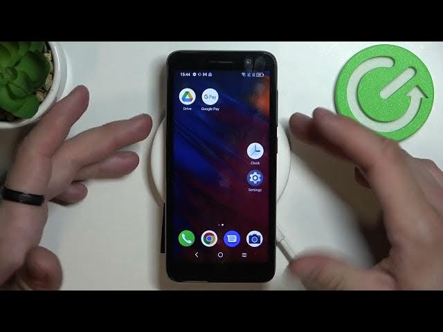 Video thumbnail for Does ALCATEL 1 Support Wireless Charging - Device Charging