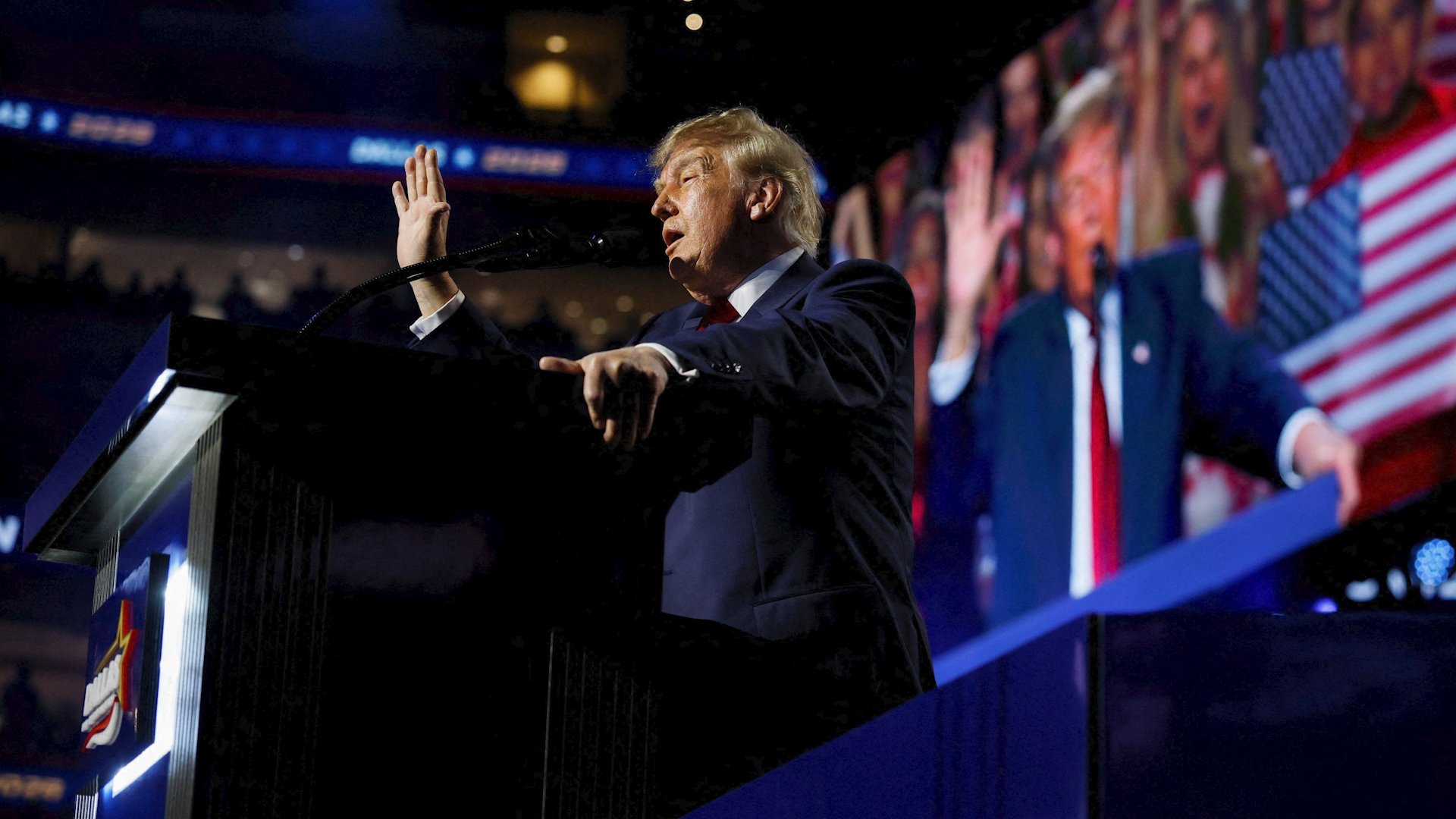 Video thumbnail for Trump jokes Republicans can ‘cheat like hell’ in the midterms