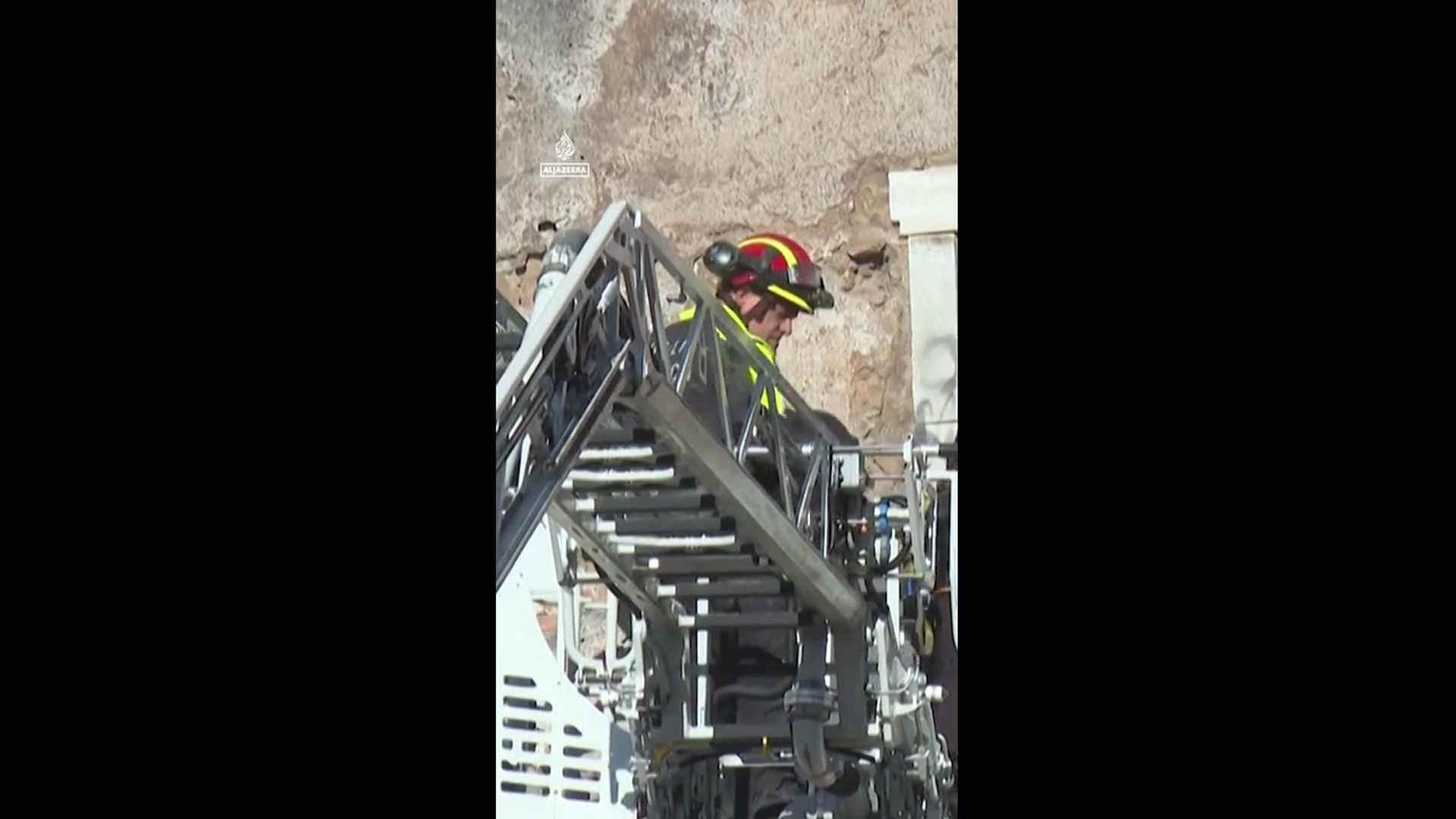 'Video thumbnail for Worker trapped after medieval Rome tower partially collapses'