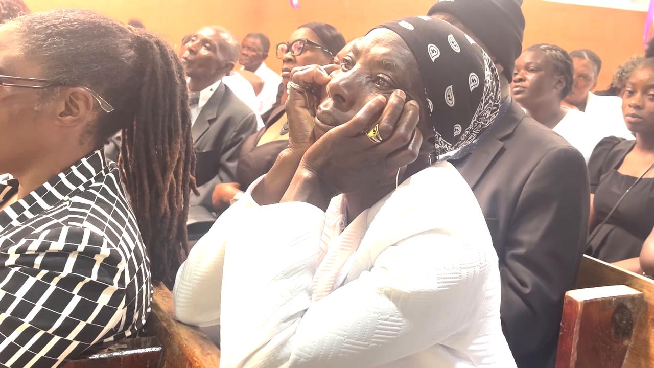 Video thumbnail for Haiti: Funerals held in Haiti for victims of deadly Kenscoff gang attack.