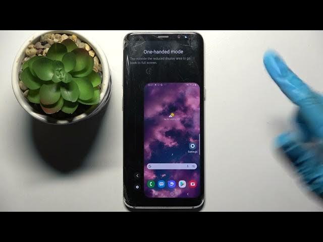 Video thumbnail for How to Enable One-Handed Mode in SAMSUNG Galaxy S8 – One-Handed Feature