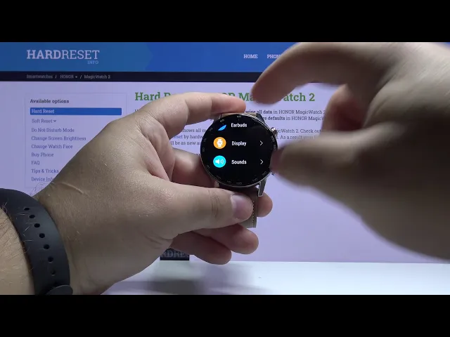 Video thumbnail for How to Change Screen Brightness in HONOR MagicWatch 2 – Display Settings