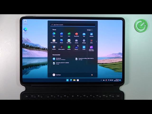 Video thumbnail for HUAWEI MateBook E Windows 11 - How To Use & Enable & Disable Magnifier