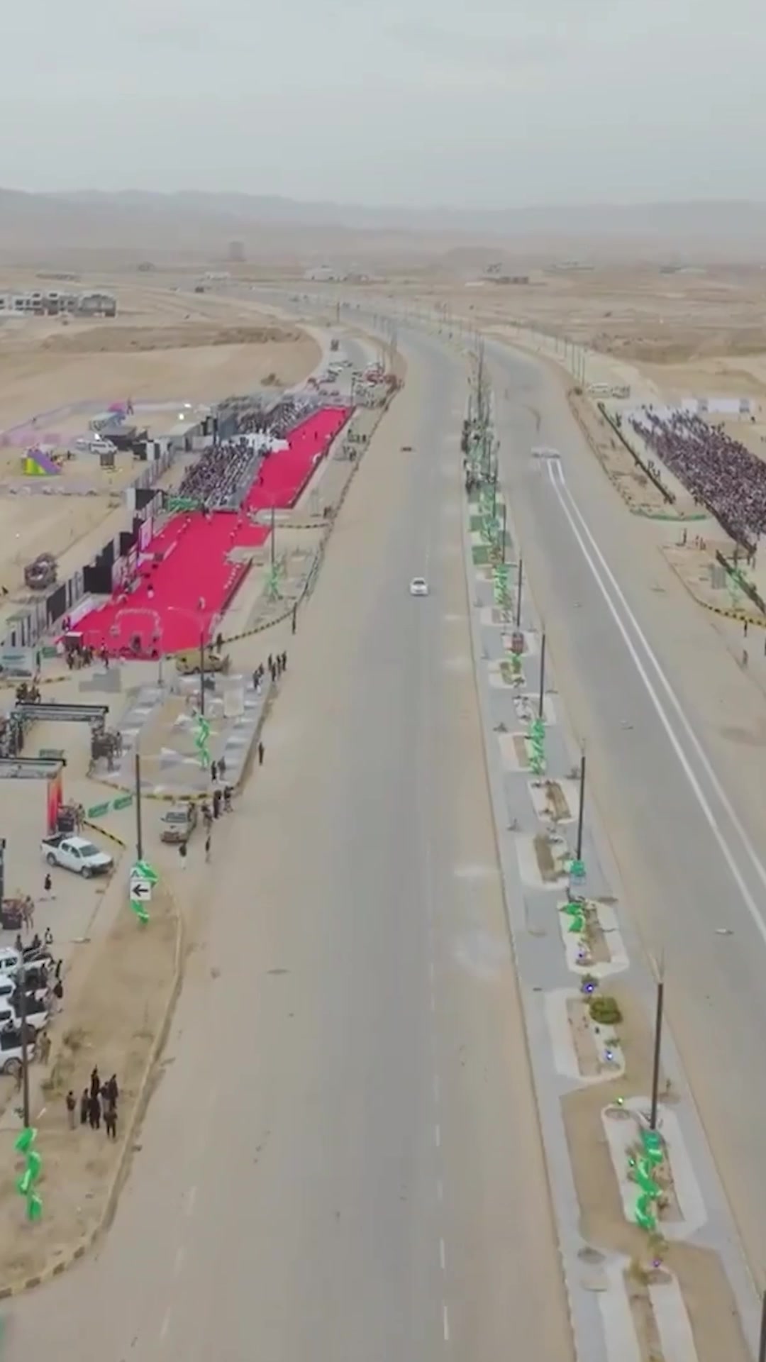 Video thumbnail for Fastest mile driven in reverse