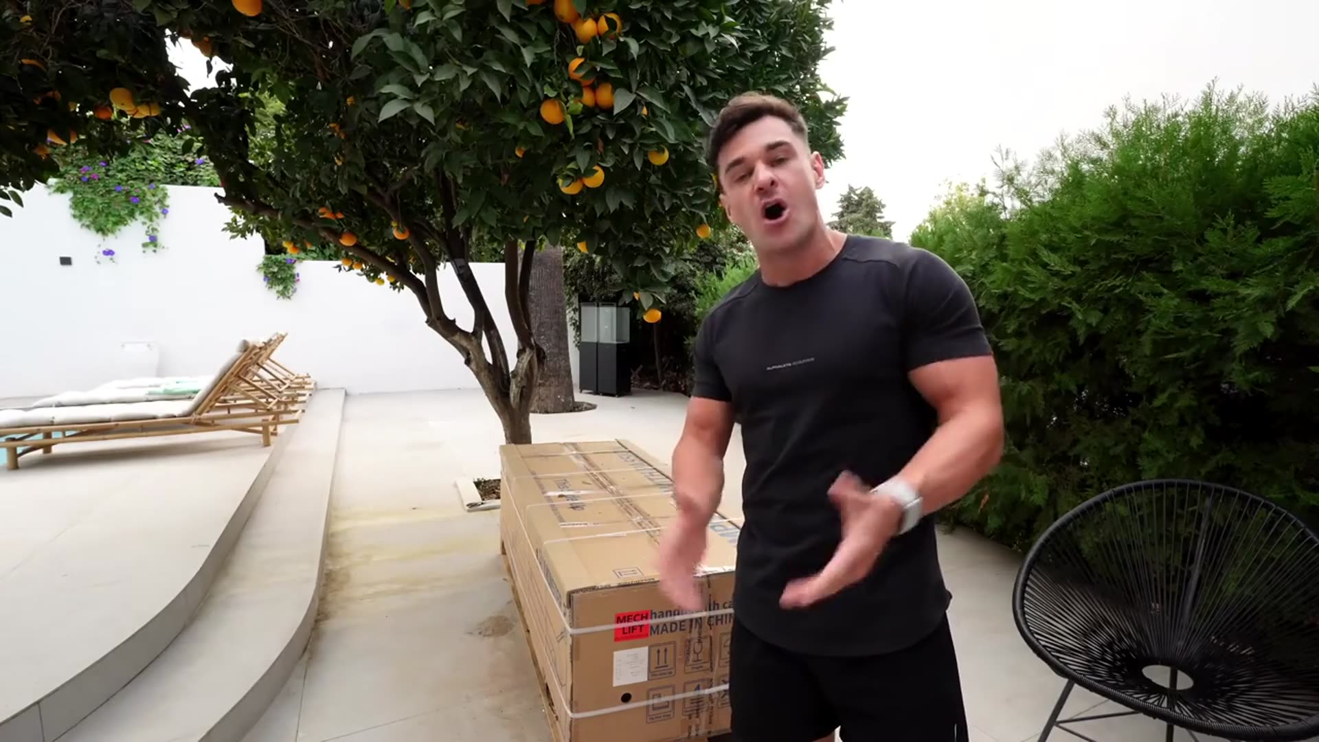 Video thumbnail for rob lipsett: speediance gym monster review: can one machine replace a home gym?