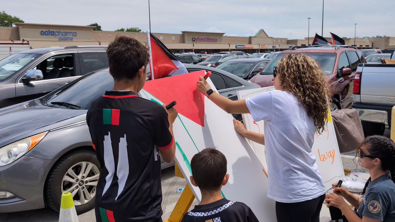 Video thumbnail for US: Bridgeview honors slain Palestinian American child with street name.