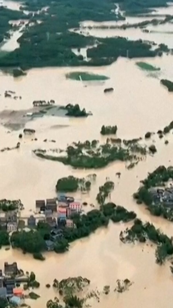Video thumbnail for Extreme weather kills several in China