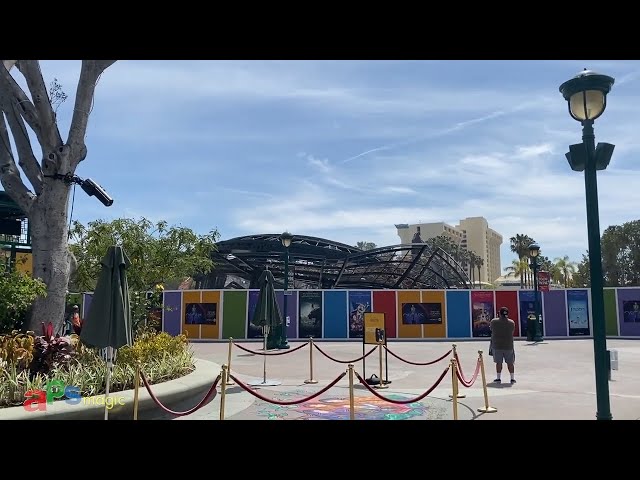 Video thumbnail for AMC Rotunda Comes Down at Downtown Disney District - Disneyland Resort