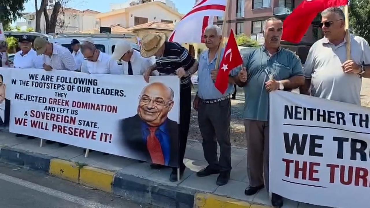 Video thumbnail for Cyprus: UN Secretary-General Guterres' visit protested by anti-federation groups in Northern Cyprus.
