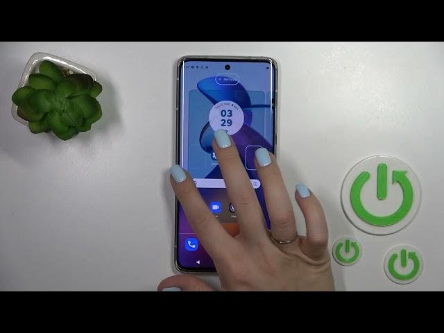 Video thumbnail for MOTOROLA Edge 30 Fusion - How To Create Home Screen Folders