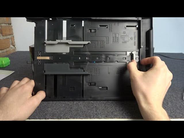 Video thumbnail for How to install A4 paper in paper tray on Epson XP 640 series / How to Insert different paper types