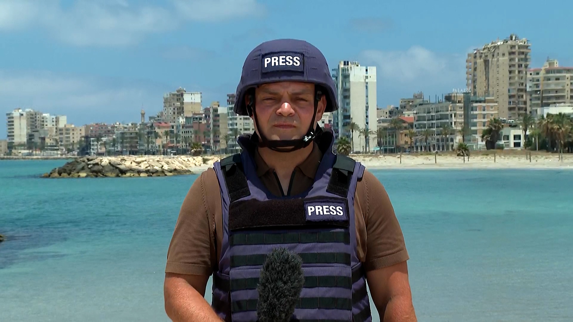 Video thumbnail for Israel attacks Tyre in Lebanon, tells all residents to leave