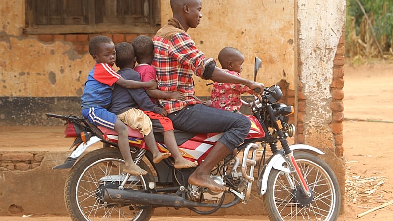 Video thumbnail for Fuel crisis threatens to bring Malawi to a standstill