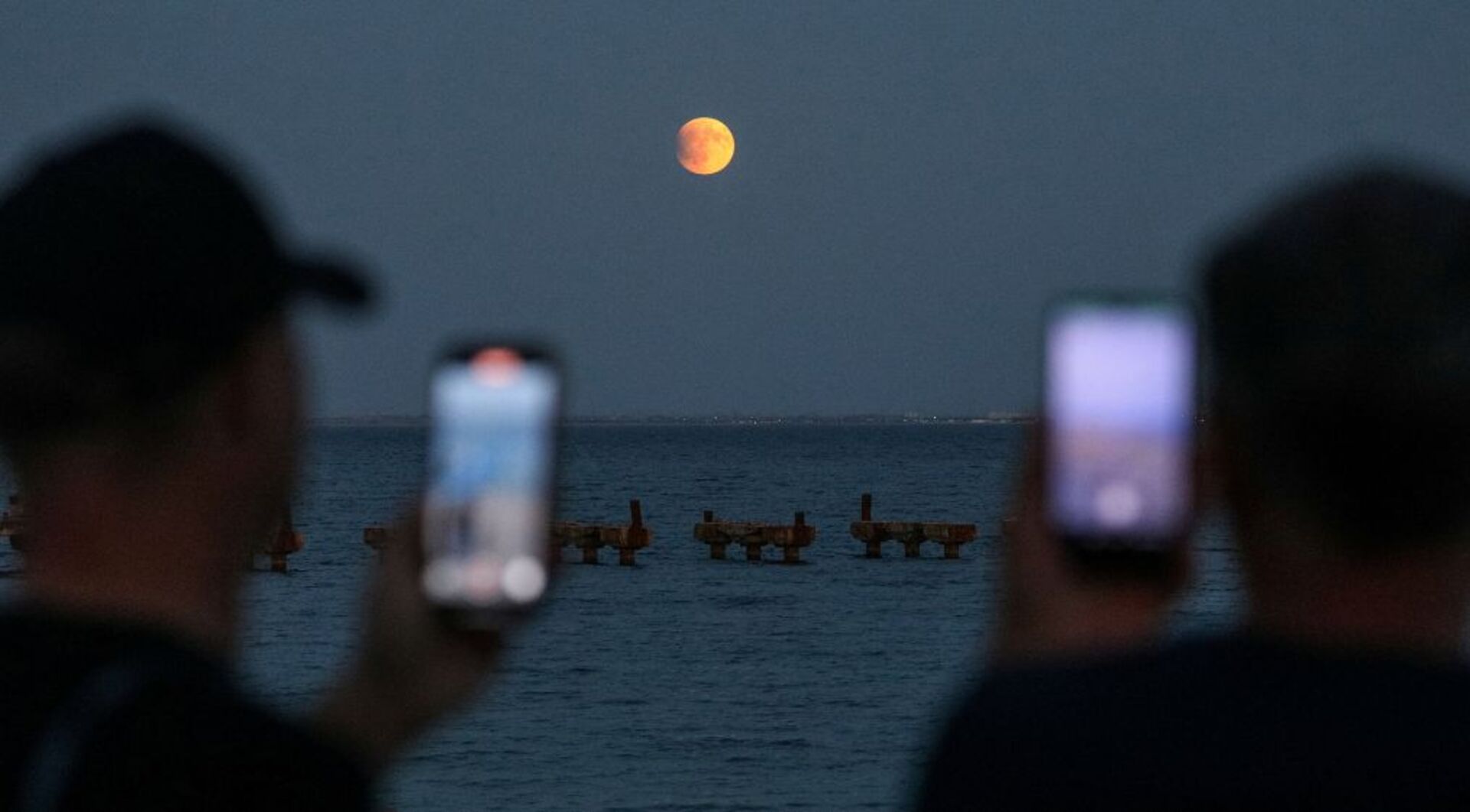 'Video thumbnail for ‘Blood moon’ rises during total lunar eclipse'