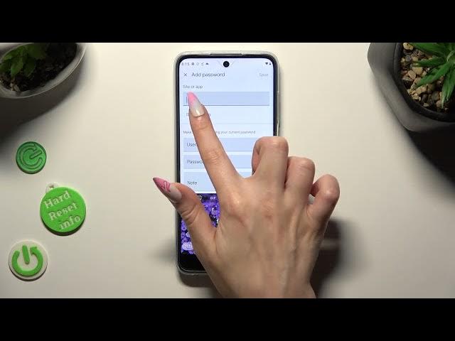 Video thumbnail for How to Add Credentilas to Google Password Manager on MOTOROLA Moto G32 - Remembering the Password