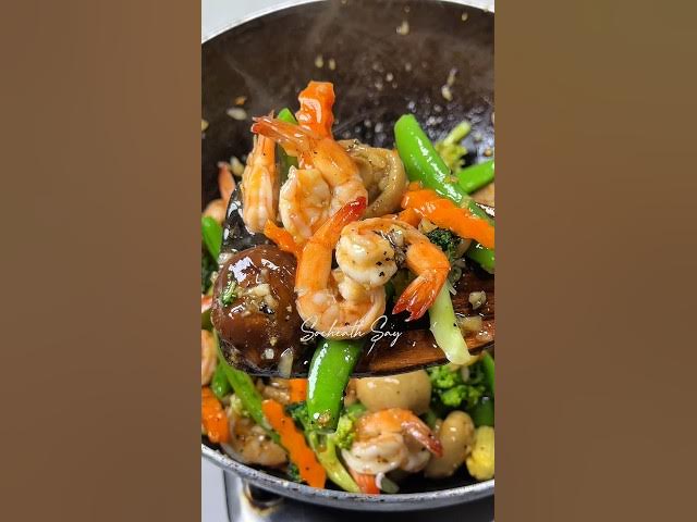 Video thumbnail for របៀបឆាបន្លែចំរុះសាច់បង្គាររស់ជាតិឆ្ងាញ់