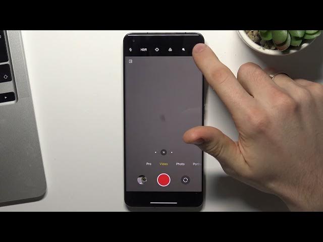 Video thumbnail for How to Enable 4K Videos in XIAOMI Mi 11 Pro - Set 4K Video Recording