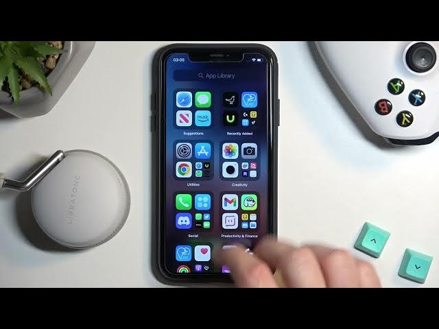 Video thumbnail for How to Pair Libratone Q Adapt with any Apple iPhone / iPad?