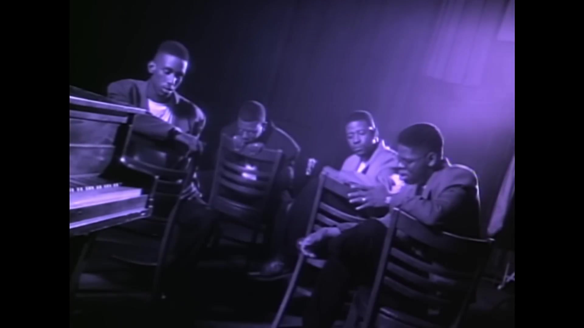 Video thumbnail for Boyz II Men End Of The Road Full HD