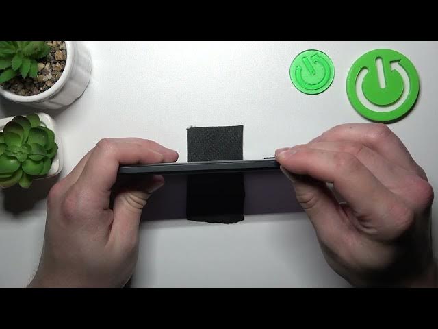 Video thumbnail for Does the REDMI Note 12S Have an SD Card Tray? Let's Check!