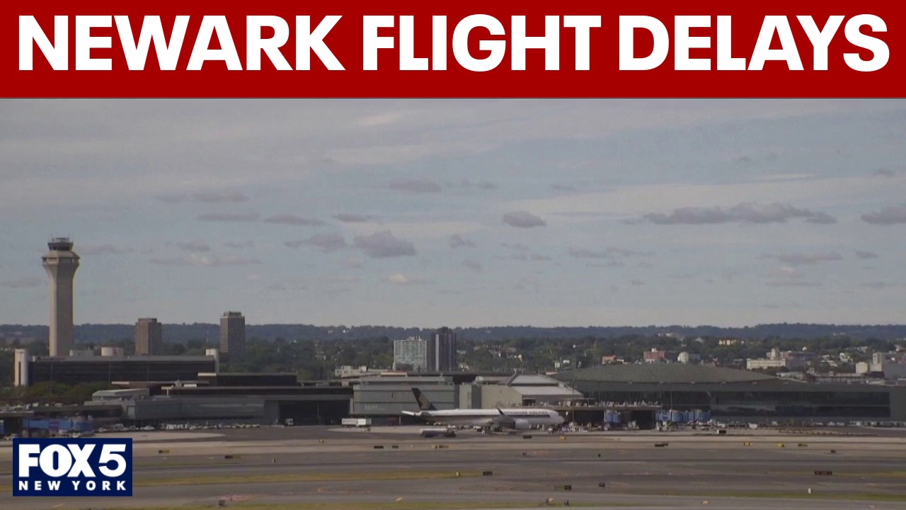 Video thumbnail for FAA halts flights into Newark Airport due to equipment outage