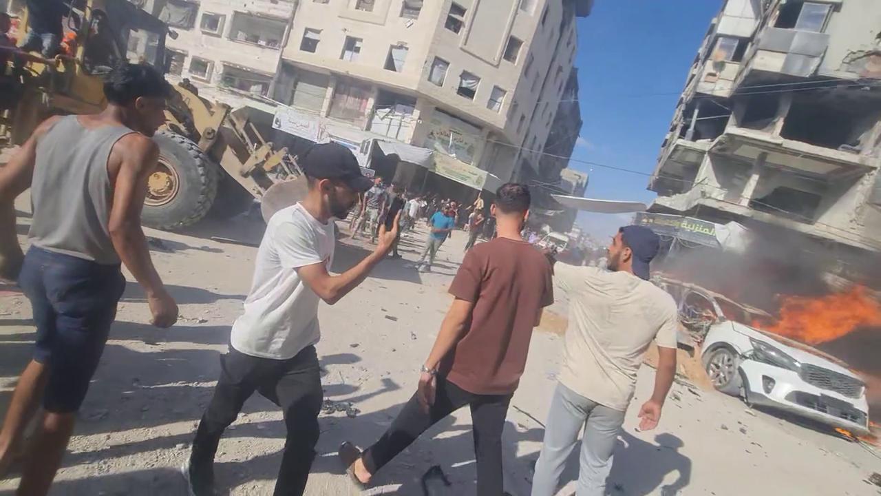Video thumbnail for Israeli Strike Hits Gaza Vehicle 4.