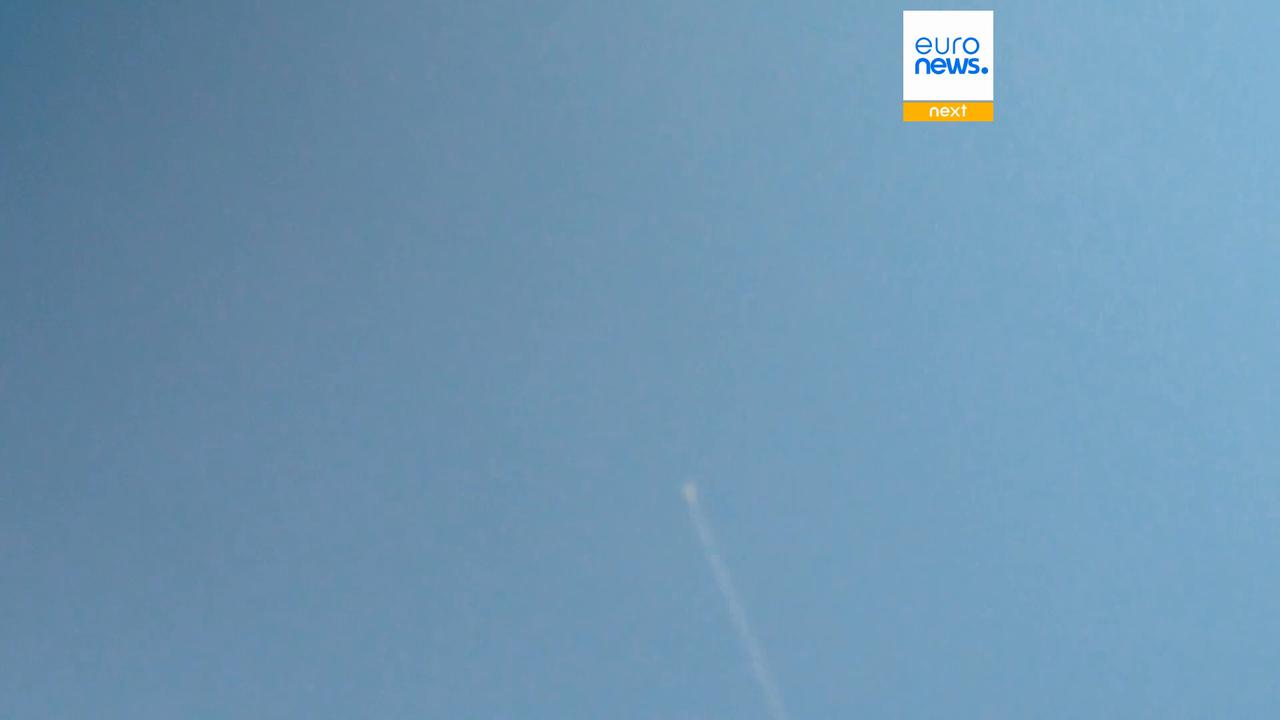 Video thumbnail for Satellites the size of drinks cans: Young engineers take on a space challenge in Uzbekistan