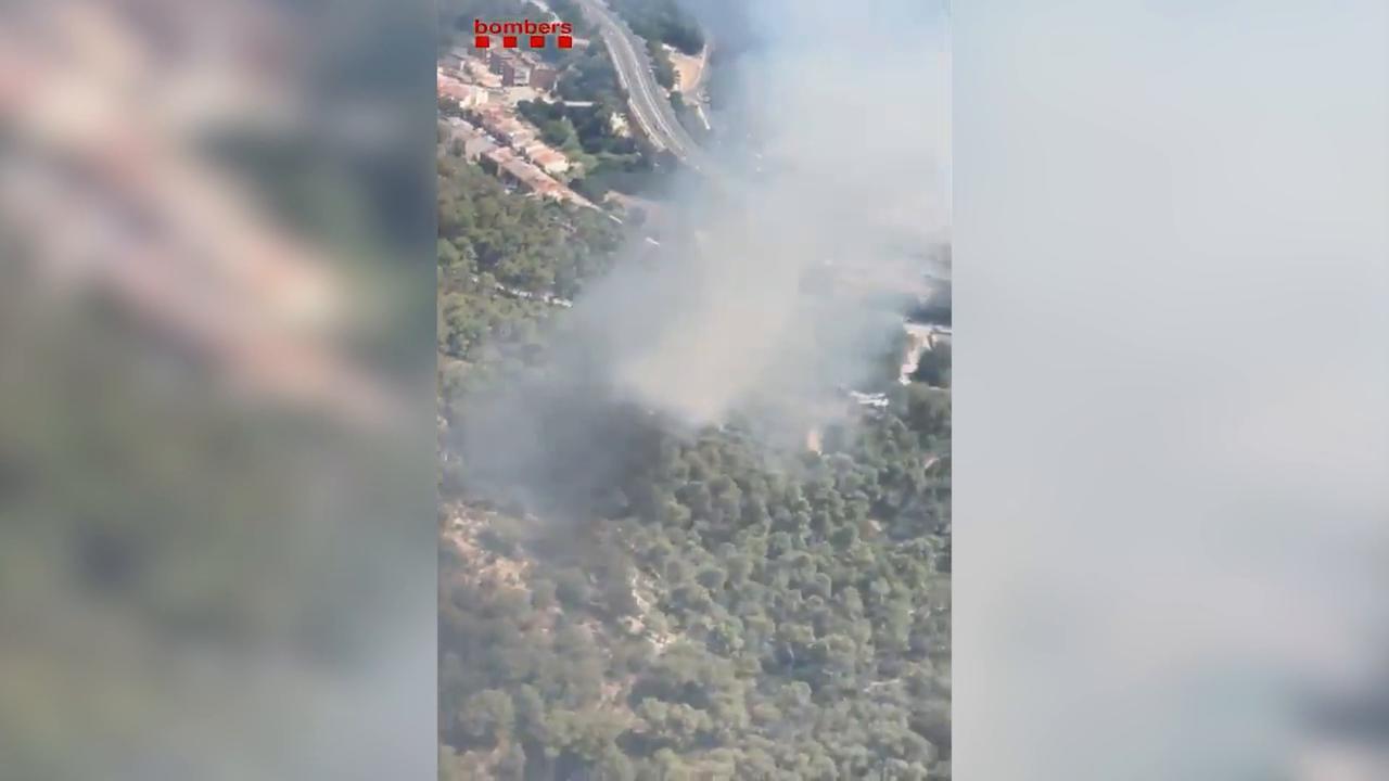 Video thumbnail for Spain: Firefighters battle wildfire in Spain’s Catalonia.
