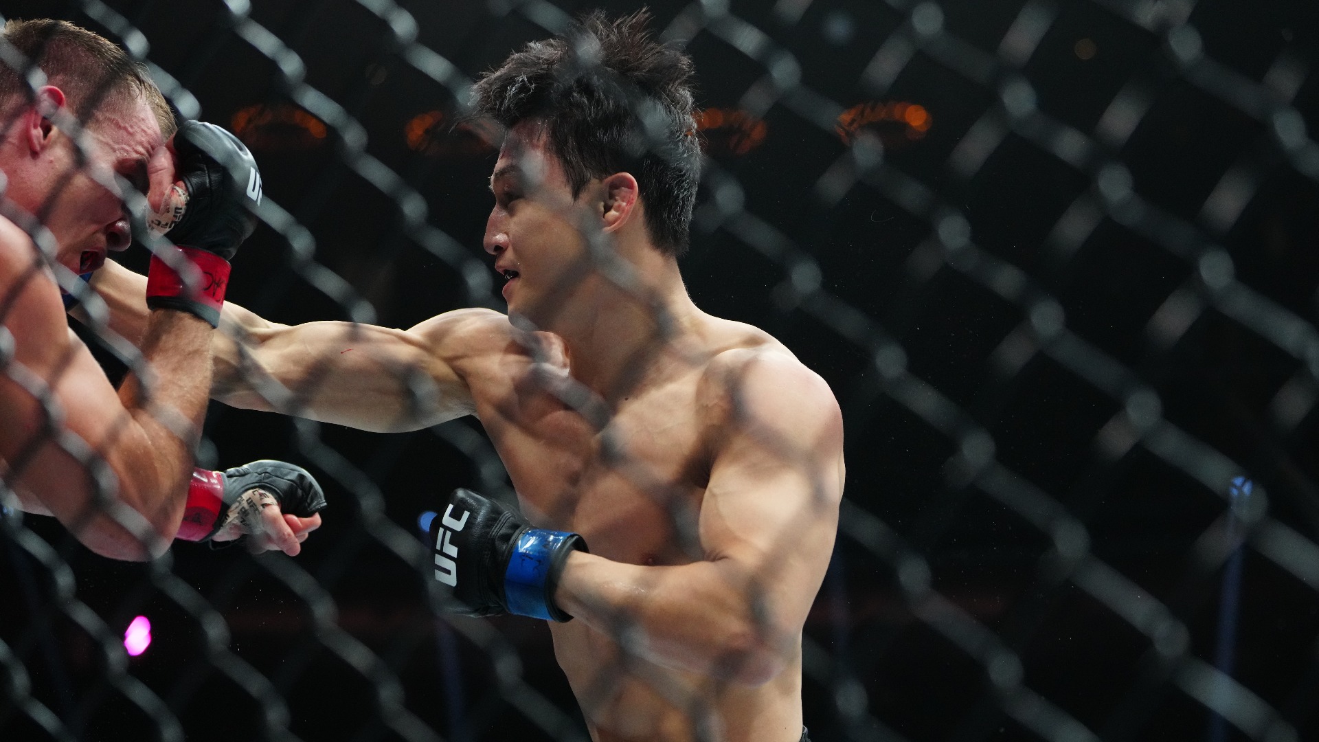 Video thumbnail for Analyzing UFC Preliminary Bouts: Key Insights & Bets