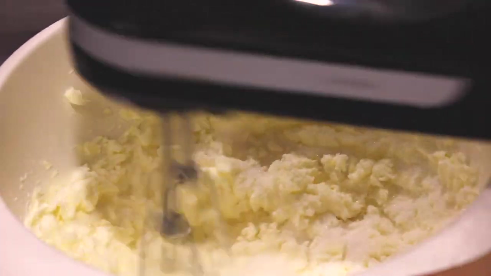 Video thumbnail for How to Make Green Tea (Matcha) Mini Cakes   rachel republic(720P HD)