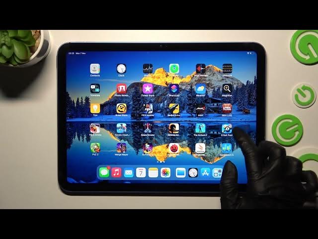 Video thumbnail for How to Change the Default Apps on the iPad 10th Gen