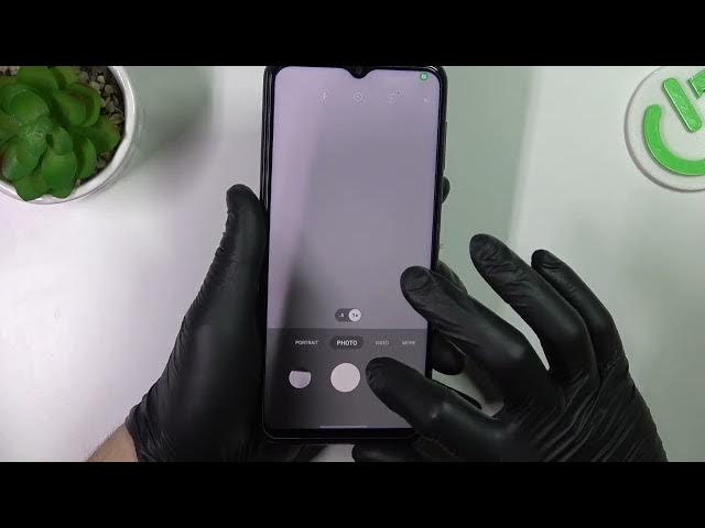 Video thumbnail for How to Take Bust Shot on SAMSUNG Galaxy A23