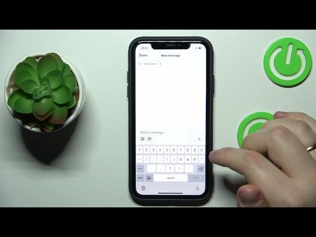 Video thumbnail for How to Make a Group Chat on Twitter